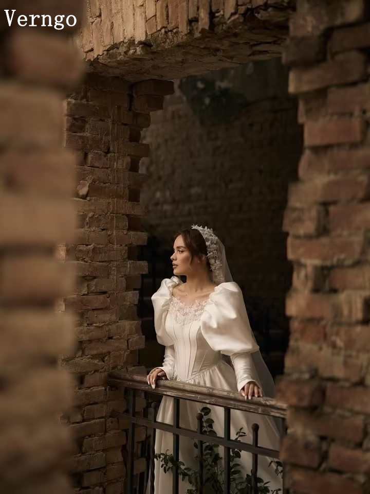 Verngo lvory Satin Wedding Dre - огляд і ціна Badminton Victory