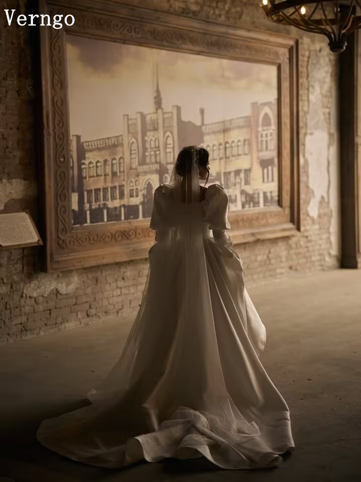 Verngo lvory Satin Wedding Dre - огляд і ціна Badminton Victory