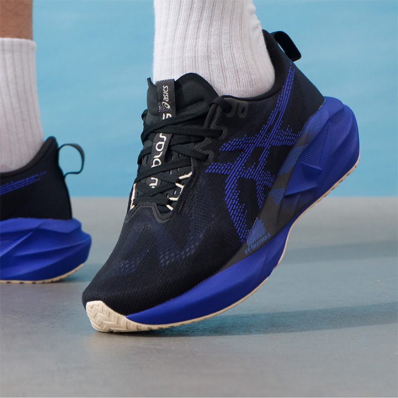 Asics NOVABLAST 5 Black Royal  - огляд і ціна Badminton Victory